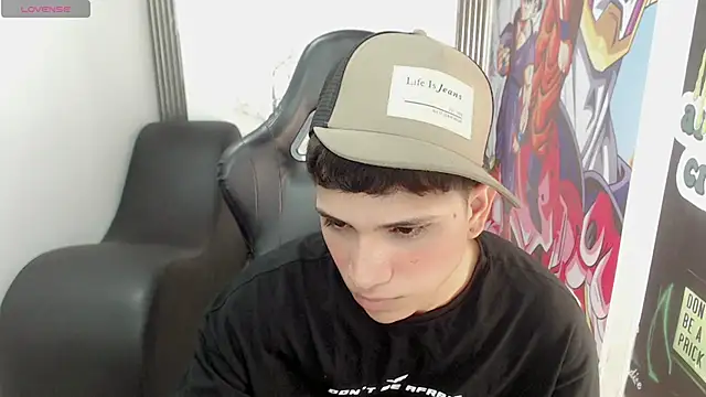 Brayan lopezz online show from January 27, 2025, 12:37 pm