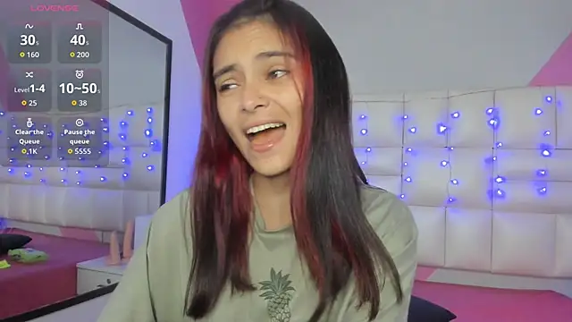 Snapshot of Salome_rouse1 chatting on September 23, 2025, 5:20 pm Salome rouse1 online show from September 23, 2025, 5:20 pm