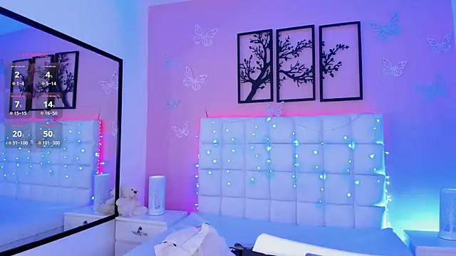 Snapshot of Salome_rouse1 chatting on February 6, 2025, 8:23 pm Salome rouse1 online show from February 6, 2025, 8:23 pm