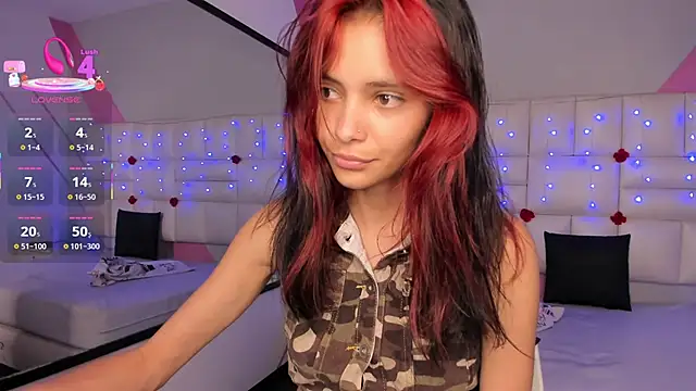 Snapshot of Salome_rouse1 chatting on March 10, 2025, 9:07 pm Salome rouse1 online show from March 10, 2025, 9:07 pm