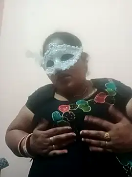 Snapshot of seemi_bhabhi chatting on March 5, 2025, 8:21 pm seemi bhabhi online show from March 5, 2025, 8:21 pm