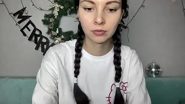 Snapshot of MonicaYour chatting on December 19, 2024, 8:13 pm MonicaYour online show from December 19, 2024, 8:13 pm