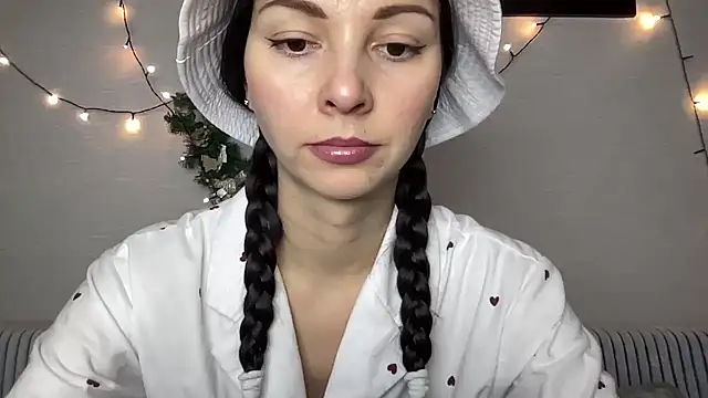 Snapshot of MonicaYour chatting on December 16, 2024, 9:09 pm MonicaYour online show from December 16, 2024, 9:09 pm