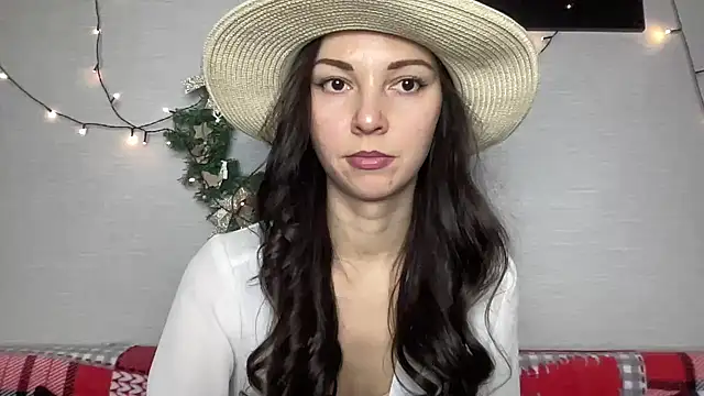 Snapshot of MonicaYour chatting on December 4, 2024, 9:07 pm MonicaYour online show from December 4, 2024, 9:07 pm