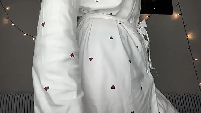 Snapshot of MonicaYour chatting on December 17, 2024, 12:12 am MonicaYour online show from December 17, 2024, 12:12 am