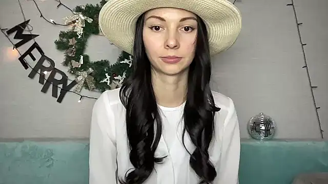 Snapshot of MonicaYour chatting on December 18, 2024, 11:51 pm MonicaYour online show from December 18, 2024, 11:51 pm