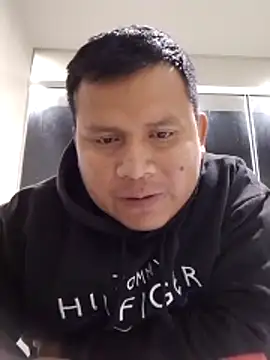 zeta29 online show from October 20, 2025, 4:03 am