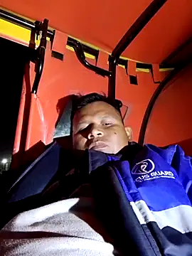 zeta29 online show from November 5, 2025, 4:26 am