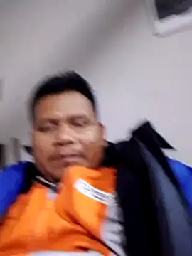 Snapshot of zeta29 chatting on November 17, 2025, 2:26 am zeta29 online show from November 17, 2025, 2:26 am