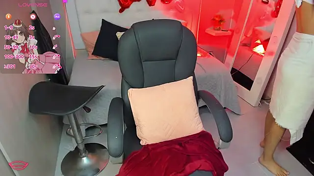 Snapshot of EMALINDA__HILSS chatting on February 19, 2025, 4:00 pm EMALINDA HILSS online show from February 19, 2025, 4:00 pm