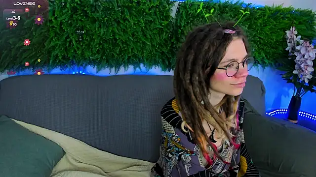 Snapshot of Rin_Skylar chatting on November 17, 2025, 7:34 am Rin Skylar online show from November 17, 2025, 7:34 am