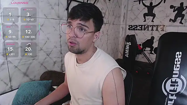 Snapshot of Edward_max chatting on April 6, 2026, 3:46 am Edward max online show from April 6, 2026, 3:46 am