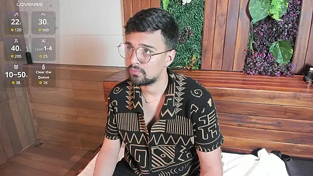 Snapshot of Edward_max chatting on March 7, 2026, 3:46 am Edward max online show from March 7, 2026, 3:46 am