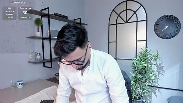 Snapshot of Edward_max chatting on March 14, 2026, 3:45 am Edward max online show from March 14, 2026, 3:45 am