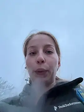 Hr Frk Olsen online show from February 22, 2026, 4:41 pm