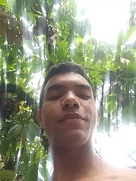 Reynold2608 online show from May 23, 2026, 9:25 pm