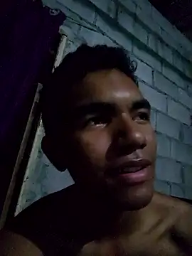 Reynold2608 online show from April 14, 2026, 1:54 am