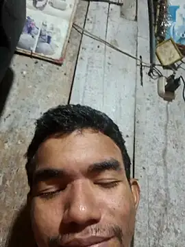 Snapshot of Reynold2608 chatting on December 19, 2025, 4:16 am Reynold2608 online show from December 19, 2025, 4:16 am