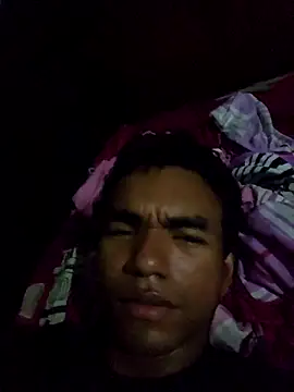 Reynold2608 online show from April 21, 2026, 1:42 am