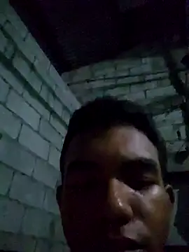 Reynold2608 online show from March 27, 2026, 1:58 am