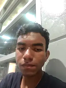 Snapshot of Reynold2608 chatting on January 3, 2025, 1:48 am Reynold2608 online show from January 3, 2025, 1:48 am