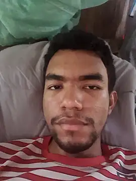 Snapshot of Reynold2608 chatting on December 19, 2025, 5:37 pm Reynold2608 online show from December 19, 2025, 5:37 pm