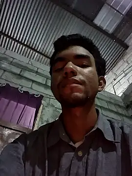 Snapshot of Reynold2608 chatting on January 6, 2026, 11:31 pm Reynold2608 online show from January 6, 2026, 11:31 pm