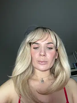 weet dreamsss online show from December 14, 2025, 3:39 pm