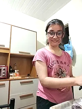 Snapshot of sobresalinaa chatting on February 25, 2026, 2:45 am sobresalinaa online show from February 25, 2026, 2:45 am