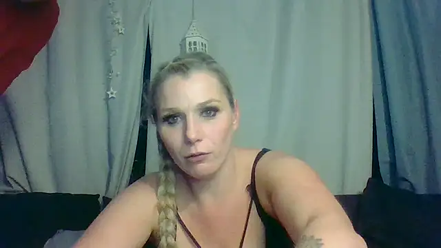 DevilsAngel13 online show from October 7, 2025, 2:56 am