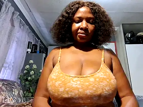 EbonyRose9 online show from May 17, 2026, 7:41 am