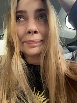 Sunny   Bunny online show from April 4, 2026, 1:06 pm