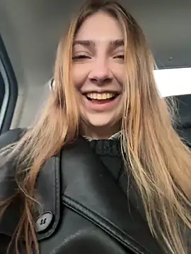 Snapshot of Sunny___Bunny chatting on February 11, 2026, 12:27 pm Sunny Bunny online show from February 11, 2026, 12:27 pm