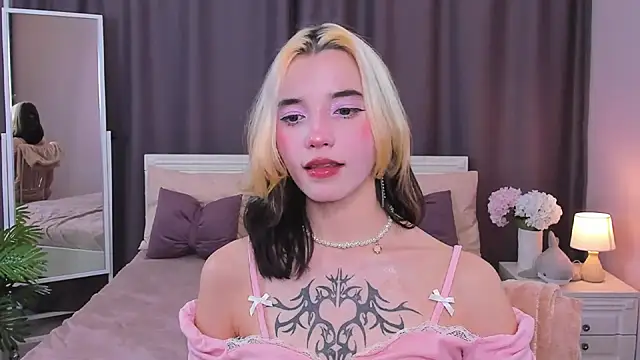 Snapshot of as1an_girlfriend chatting on January 24, 2025, 1:03 pm as1an girlfriend online show from January 24, 2025, 1:03 pm