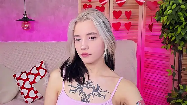 Snapshot of as1an_girlfriend chatting on February 19, 2025, 4:01 am as1an girlfriend online show from February 19, 2025, 4:01 am