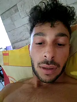 Snapshot of Iulianmarius12 chatting on September 19, 2025, 1:04 pm Iulianmarius12 online show from September 19, 2025, 1:04 pm