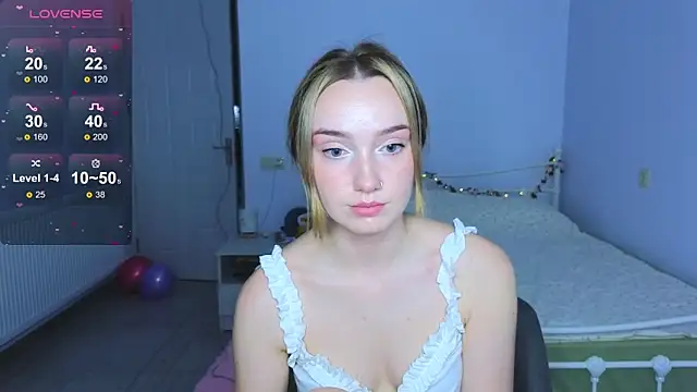 Wild Sophie  online show from December 4, 2025, 2:16 pm