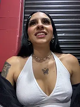 Snapshot of Hilary_pinkk chatting on March 14, 2025, 1:37 am Hilary pinkk online show from March 14, 2025, 1:37 am