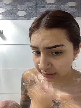 Hilary pinkk online show from March 11, 2026, 3:22 am