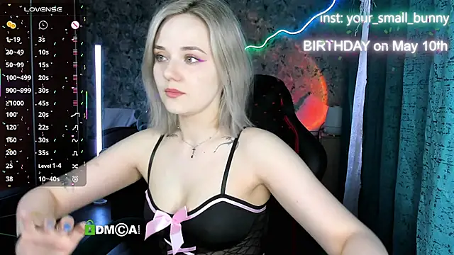 Snapshot of Your_small_bunny chatting on May 10, 2026, 2:04 am Your small bunny online show from May 10, 2026, 2:04 am