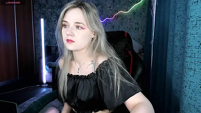 Your small bunny online show from February 8, 2026, 2:20 am