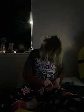 Snapshot of tallnerdyguy chatting on March 15, 2026, 9:44 pm tallnerdyguy online show from March 15, 2026, 9:44 pm