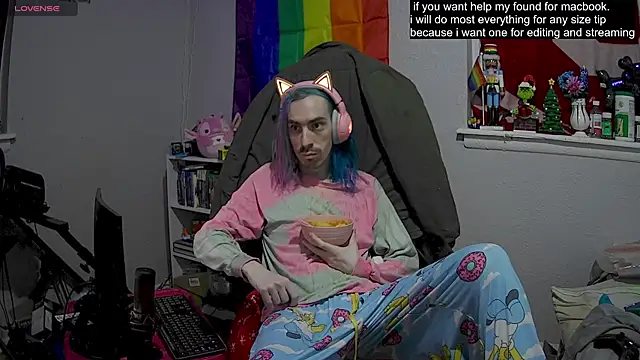 Snapshot of tallnerdyguy chatting on February 26, 2025, 1:46 am tallnerdyguy online show from February 26, 2025, 1:46 am