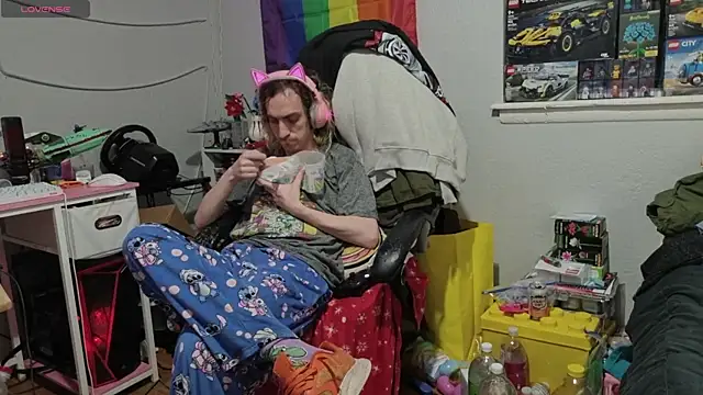 Snapshot of tallnerdyguy chatting on April 4, 2026, 3:46 am tallnerdyguy online show from April 4, 2026, 3:46 am