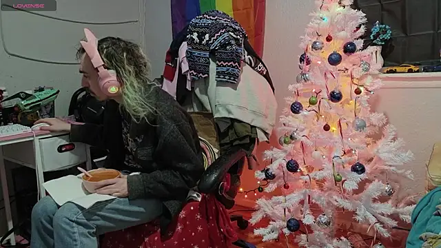 tallnerdyguy online show from December 20, 2025, 3:42 am