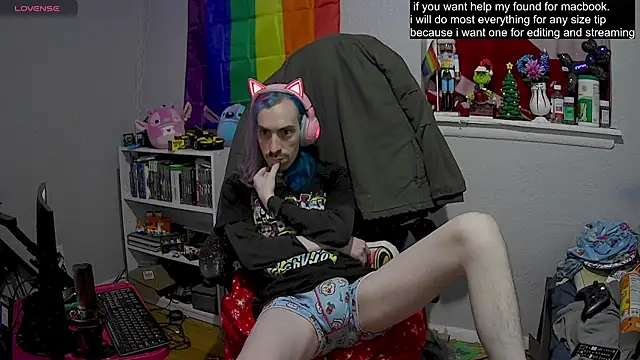 Snapshot of tallnerdyguy chatting on February 28, 2025, 2:20 am tallnerdyguy online show from February 28, 2025, 2:20 am