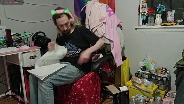 Snapshot of tallnerdyguy chatting on March 21, 2026, 2:46 am tallnerdyguy online show from March 21, 2026, 2:46 am