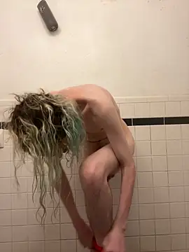 tallnerdyguy online show from October 11, 2025, 10:55 pm