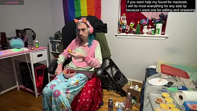 Snapshot of tallnerdyguy chatting on March 21, 2025, 2:18 am tallnerdyguy online show from March 21, 2025, 2:18 am