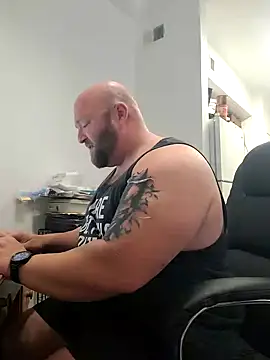 Snapshot of Strong_Bear89 chatting on December 17, 2024, 6:09 pm Strong Bear89 online show from December 17, 2024, 6:09 pm